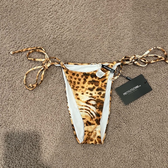 PRETTY LITTLE THING leopard ribbed tie side bikini bottom - Picture 2 of 5